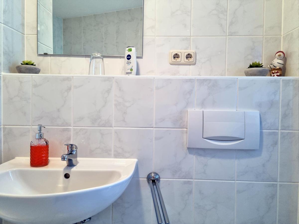 Brise Business Apartment Nahe Leipziger Messe - Porsche - Bmw - Dhl - Wlan - Parkplatz - Business Travelers Only Екстериор снимка